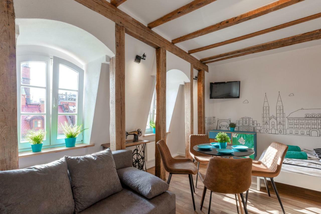 Retro House - StayinWrocław Zewnętrze zdjęcie